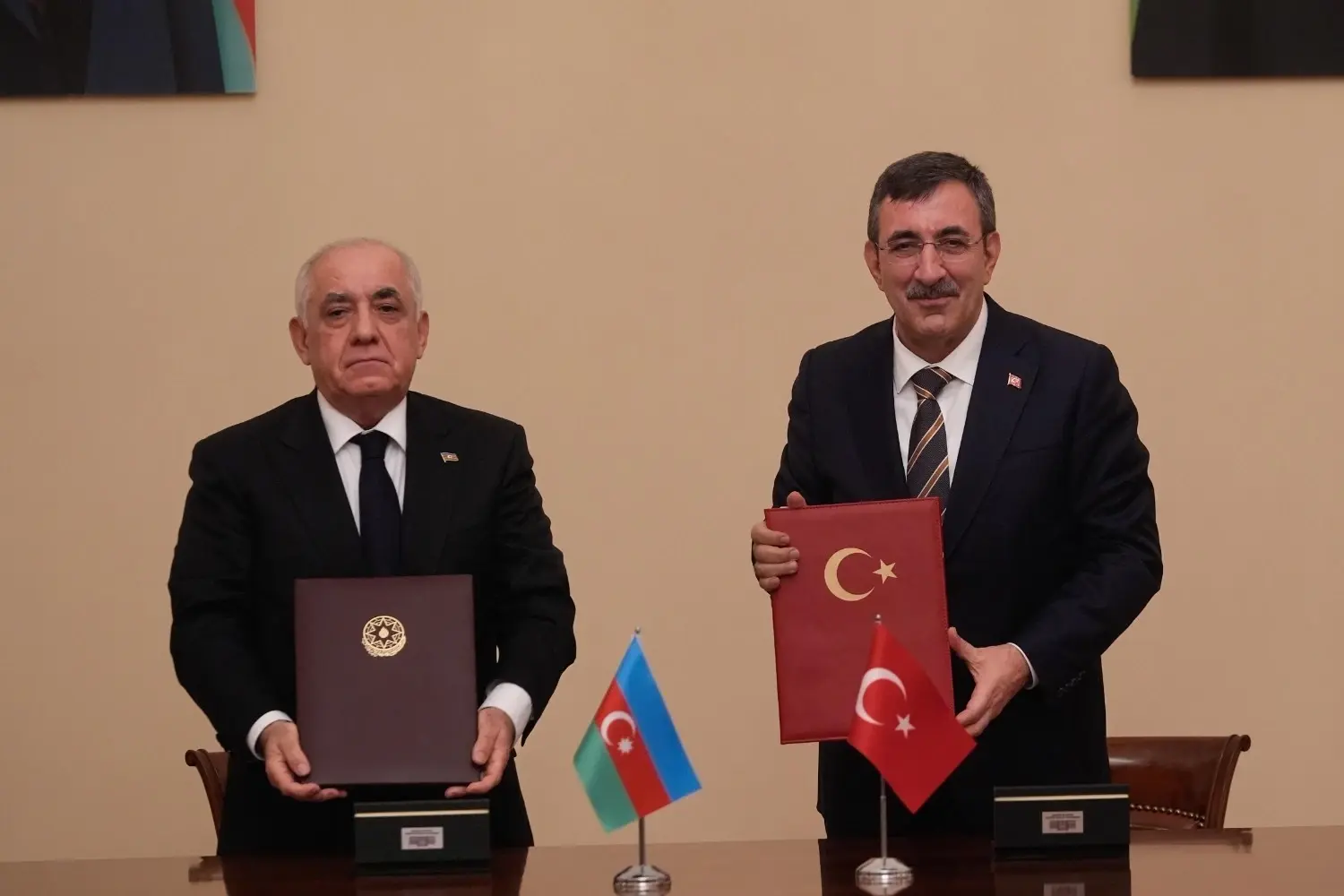 Türkiye, Azerbaycan ile enerji, ticaret ve yatırımları kapsayan bir iş birliği anlaşması imzaladı.
